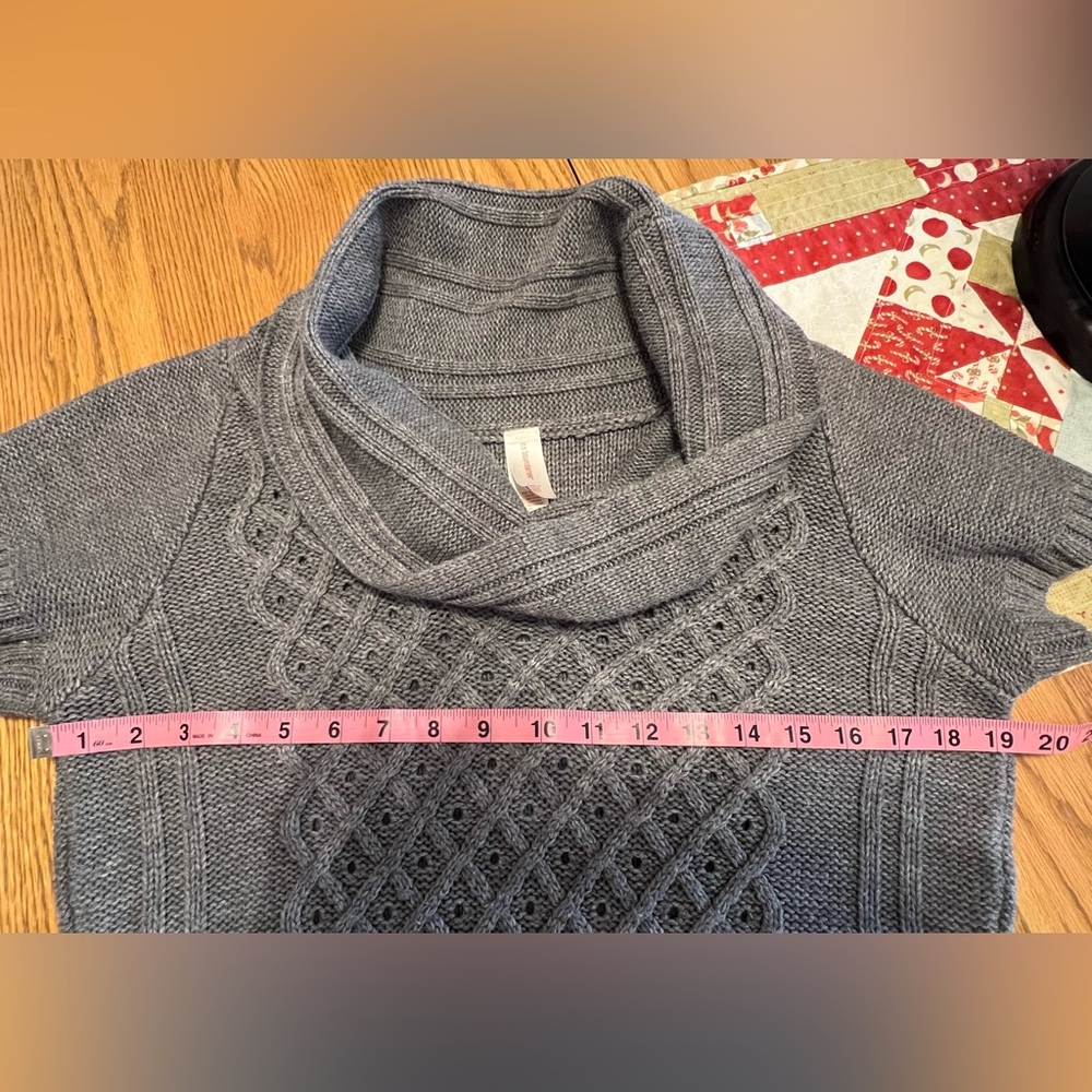 Junior’s Cable-Knit  Cowl-Neck Sweater & Blouse Set 🖤 - Picture 15 of 16
